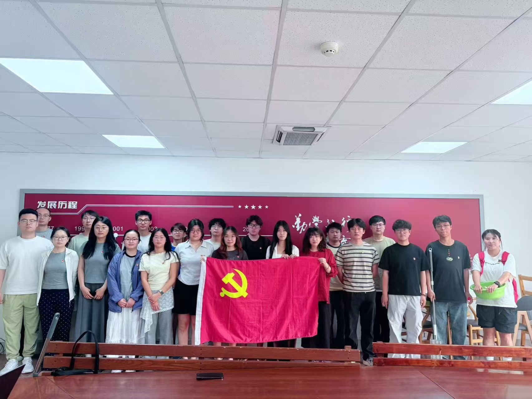 党建引领践初心 志愿服务显担当——市政与环境工程学院开展庆祝建党105周年“七个一”主题志愿服务活动